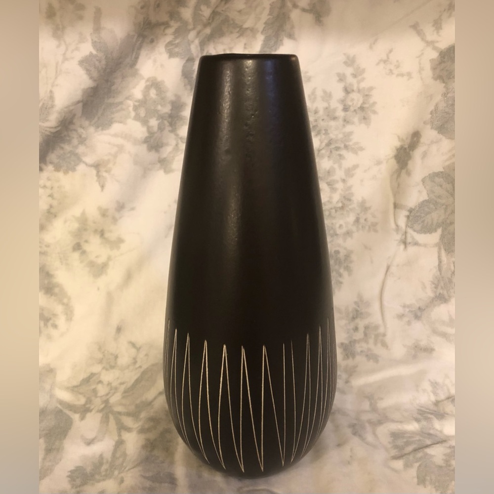 Authentic, Mid Century Modern Royal Haeger vase, by Larry Laslo - Picture 3 of 6